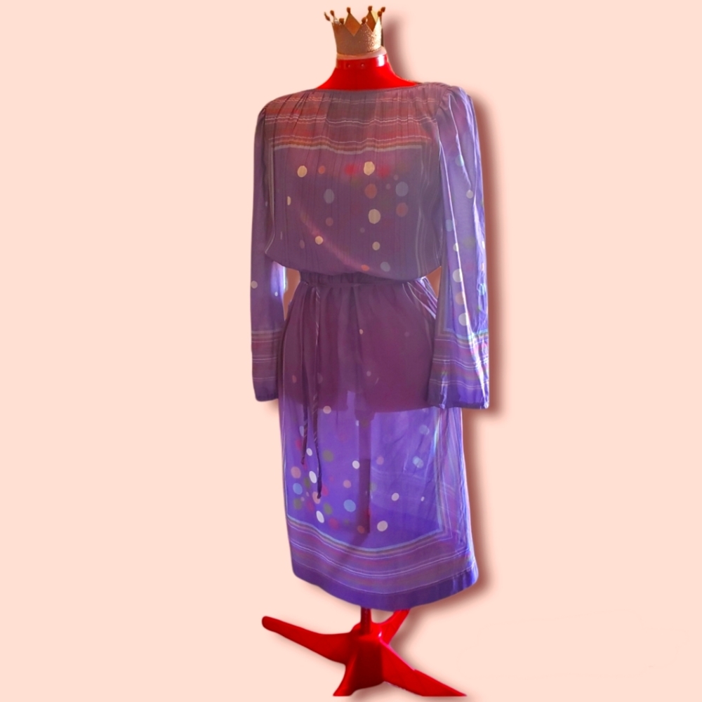 1980s vintage party dress or office dress